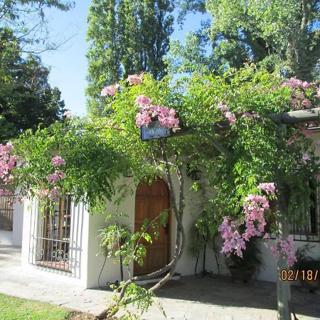 Posada Posta Benegas Годой Крус Екстериор снимка